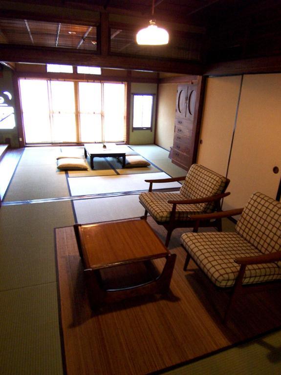Itsumoya Hotel Hatsukaichi Kamer foto