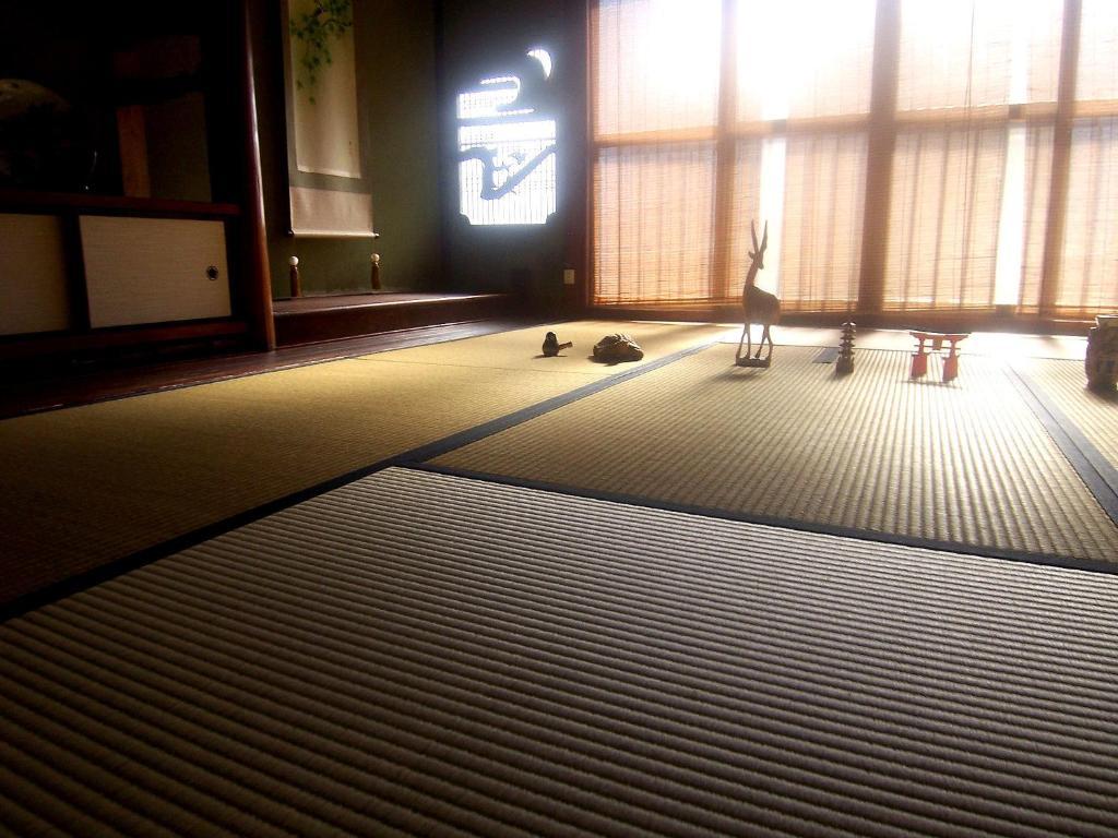 Itsumoya Hotel Hatsukaichi Buitenkant foto